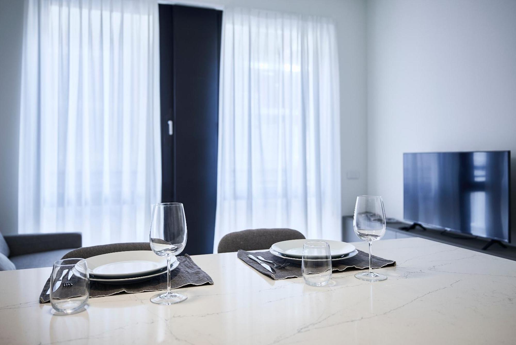 Modern Onebedroom 2nd Floor - Mirable Pm Milan